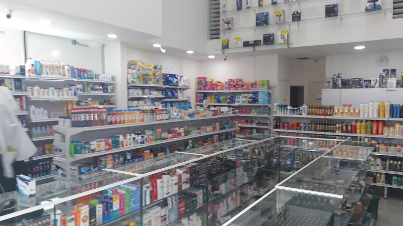 Droguería The Pharmacy Store - Farmacia en Medellín