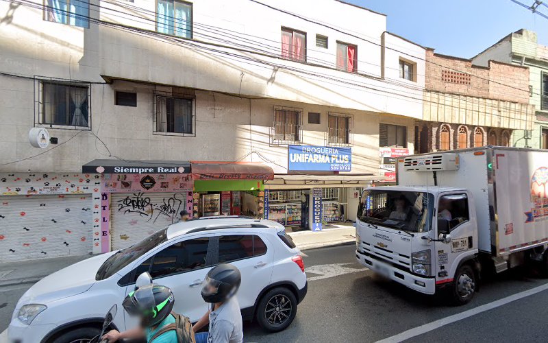 Droguería Unifarma Plus - Farmacia en Medellín