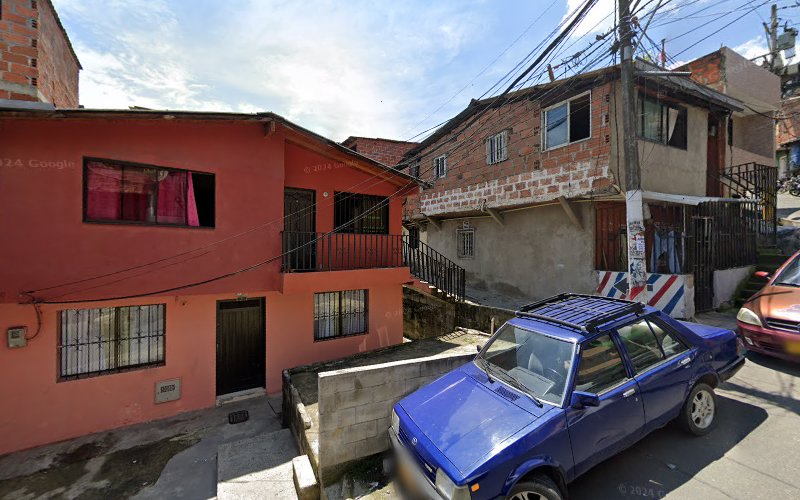 Droguería Yorlan - Farmacia en Medellín