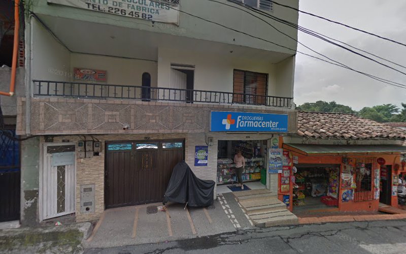 Farmacenter Droguería Quintas - Farmacia en Medellín