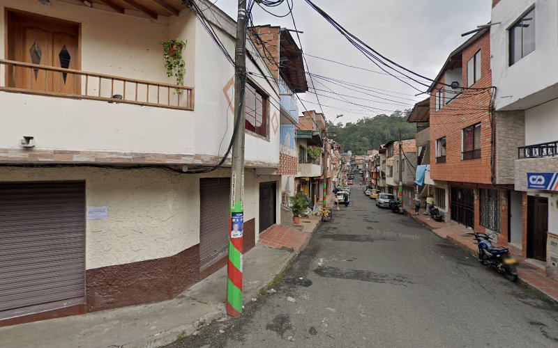 Farmacenter Escudero - Farmacia en Medellín