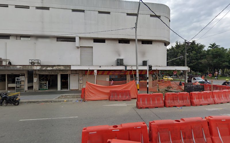 Farmacia Cespedes Tarapaca - Comercio en Medellín