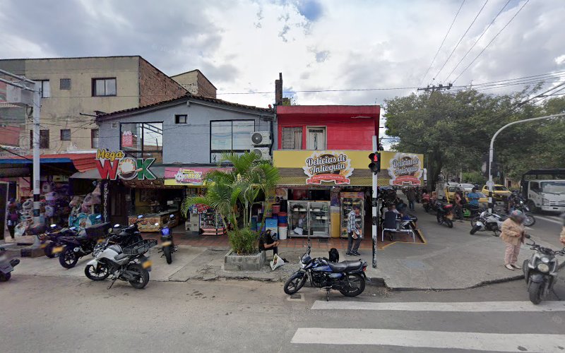 Farmacia Fundadores - Farmacia en Medellín