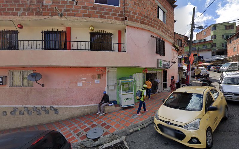 Farmacia Nueva Vital - Farmacia en Medellín