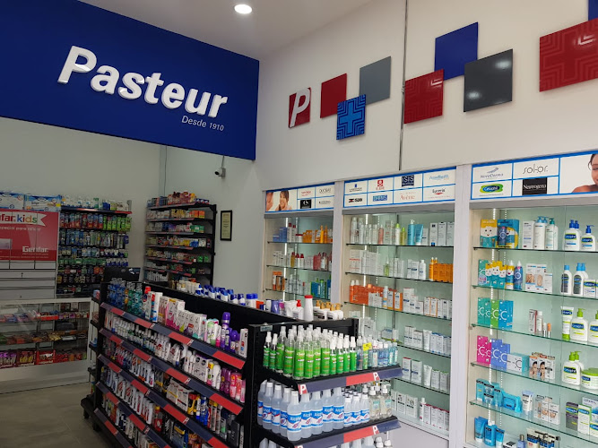 Farmacia Pasteur Premium Plaza - Farmacia en Medellín