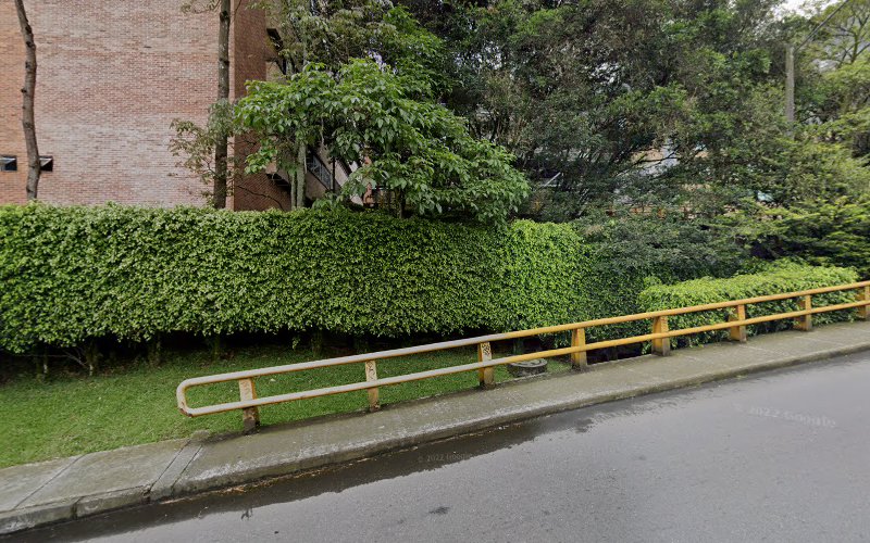 Farmacia Pomona - Farmacia en Medellín