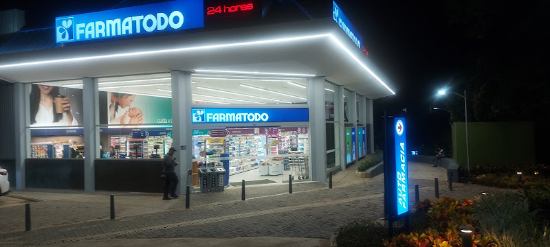 Farmatodo Los Bernal - Farmacia en Medellín