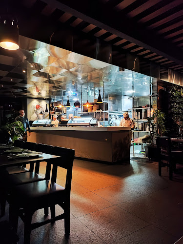 Las Americas Laboratorio Medico - Farmacia en Medellín