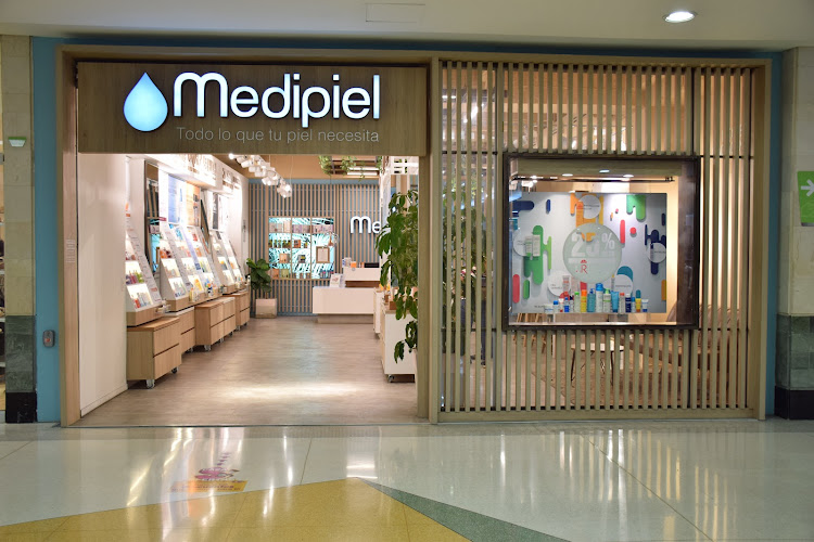 Medipiel CC. Los Molinos - Medellín - Farmacia en Medellín