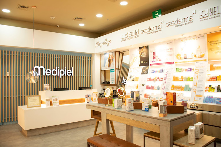 Medipiel CC. Santafé - Medellín - Farmacia en Medellín