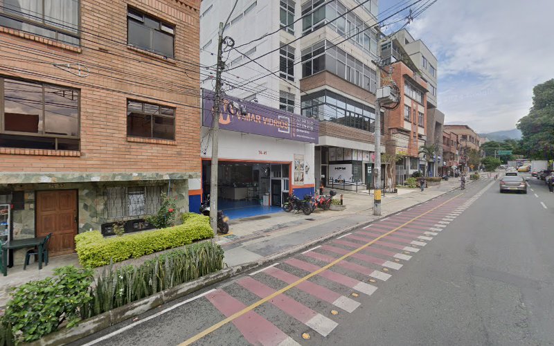 Mediplux - Farmacia en Medellín