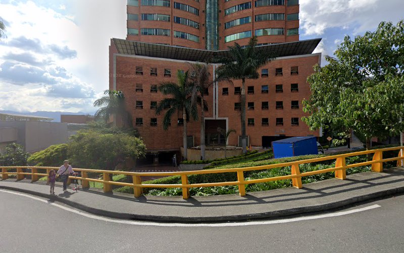 Riegos Del Norte - Farmacia en Medellín