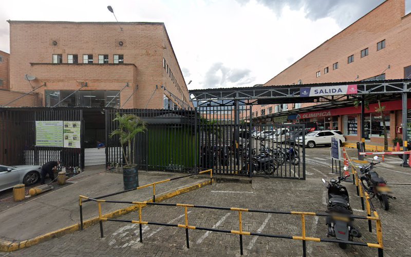 Santa Maria - Farmacia en Medellín