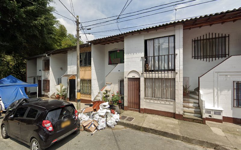 VÍA BALOTO DROGUERIA CESPEDES NO.29 MEDELLIN - Comercio en Medellín