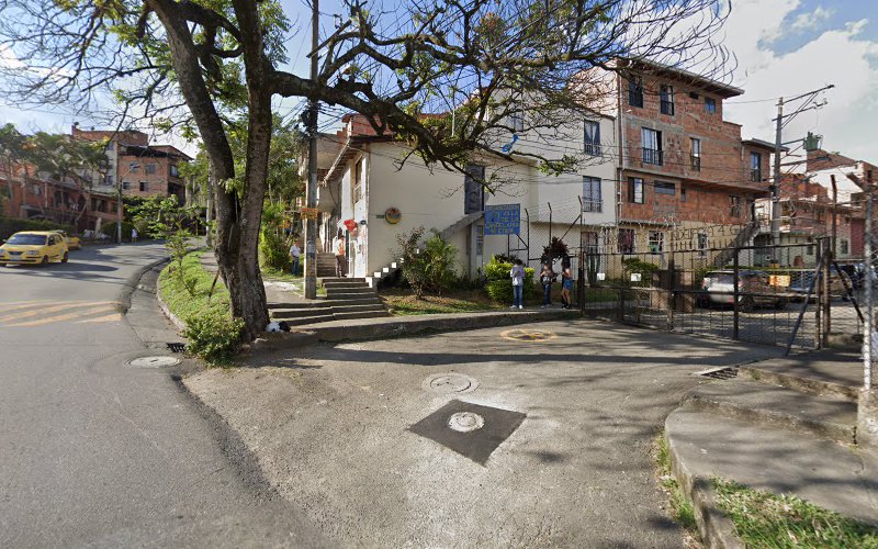 BARCELONA FERRETERÍA Y ELÉCTRICOS - Ferretería en Medellín