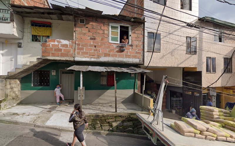 DEPÓSITO CHUCHO-CEMENTOS ARGOS - Ferretería en Medellín