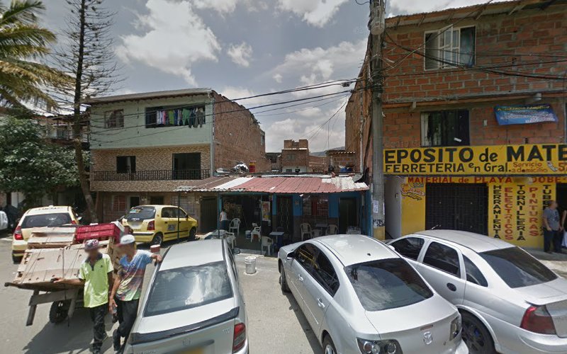 Deposito De Materiales - Comercio en Medellín