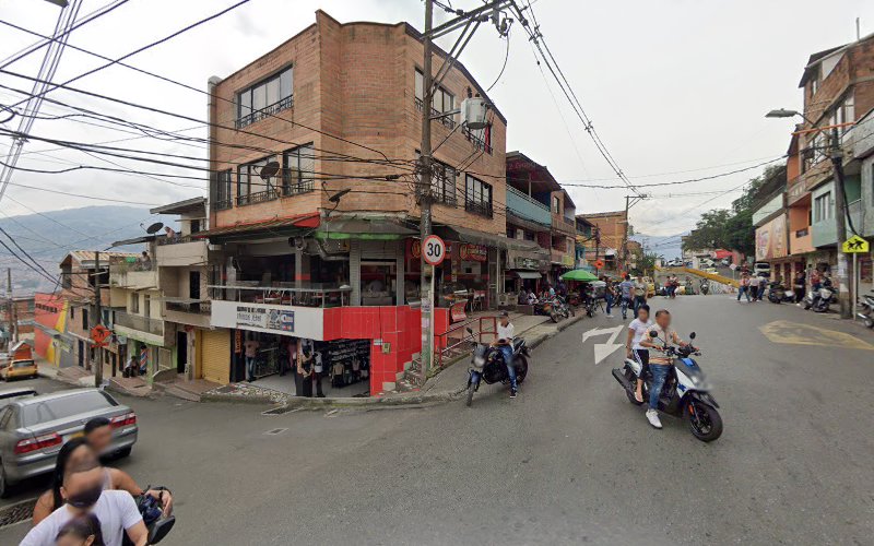 DEPÒSITO EL ENCANTO-CEMENTOS ARGOS - Ferretería en Medellín