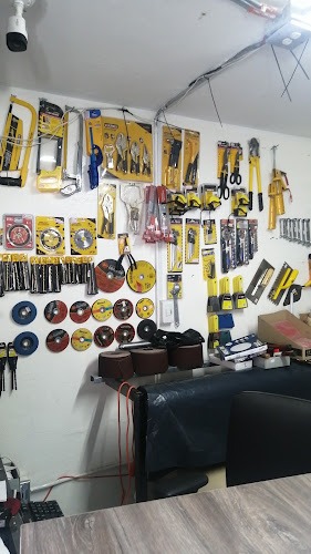 Depósito &#038; Ferreteria RG - Ferretería en Medellín