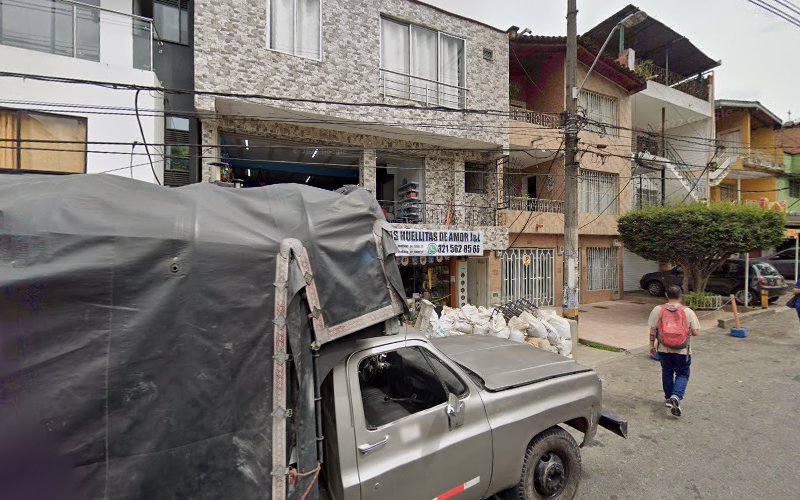 deposito y ferretería la luisa - Ferretería en Medellín