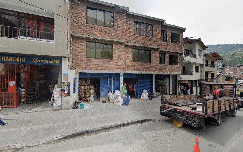 Deposito y ferreteria mi ranchito - Ferretería en Medellín