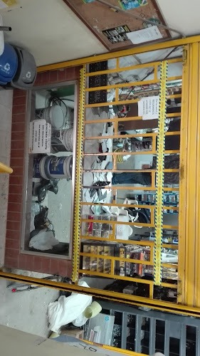 DEPÓSITO Y FERRETERÍA SR - Proveedor de materiales de construcción en Medellín