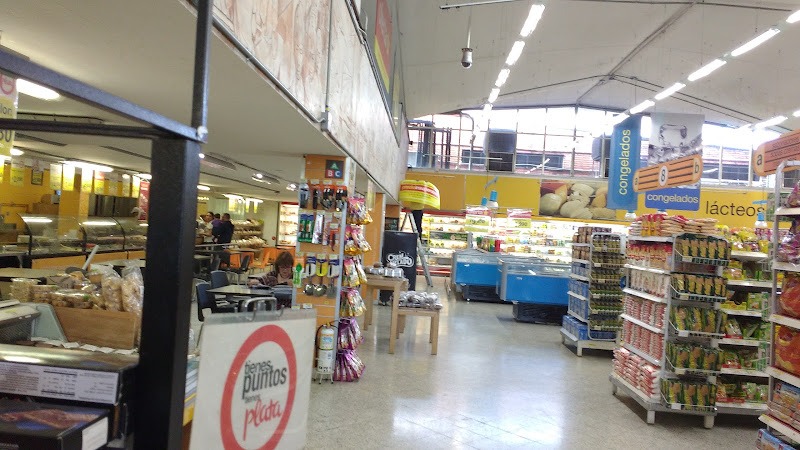 Éxito La 33 - Ferretería en Medellín