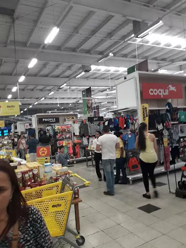 Éxito Laureles - Ferretería en Medellín