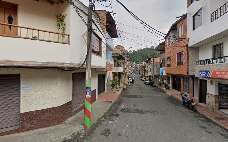 Ferretería Deposito San Martín - Ferretería en Medellín