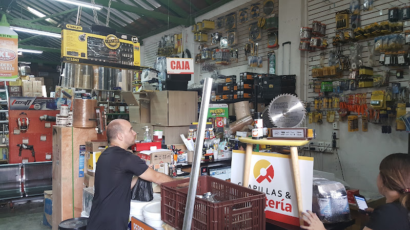Ferretería Dynamica Carpintero Medellín - Ferretería en Medellín
