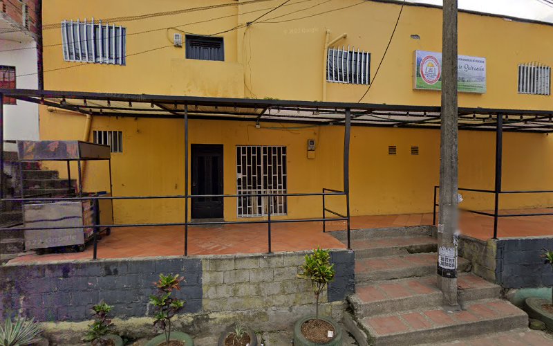 Ferretería la 100 - Ferretería en Medellín