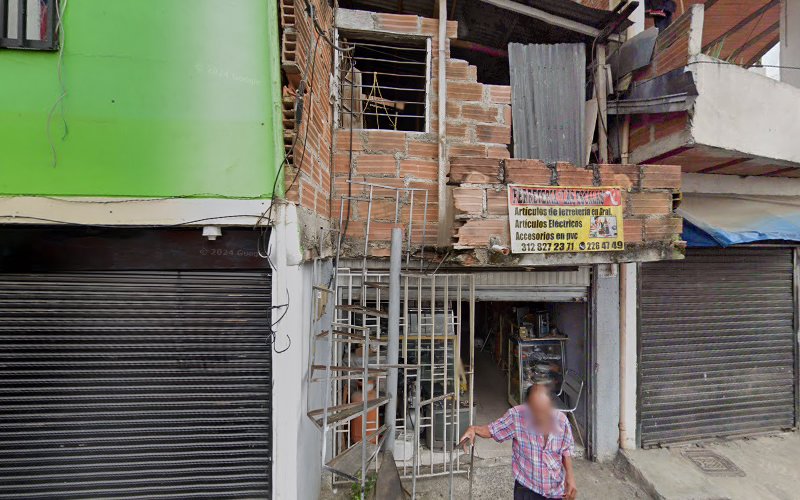 Ferreteria "Las Escalas" - Ferretería en Medellín