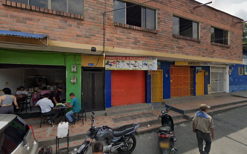Ferreteria &#038; Pinturas - 20 de Julio - Ferretería en Medellín