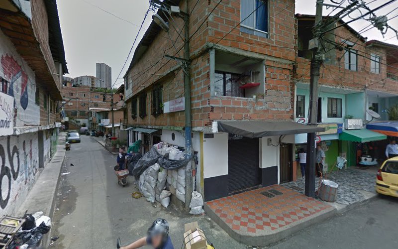 Ferretería y Deposito AMG - Ferretería en Medellín