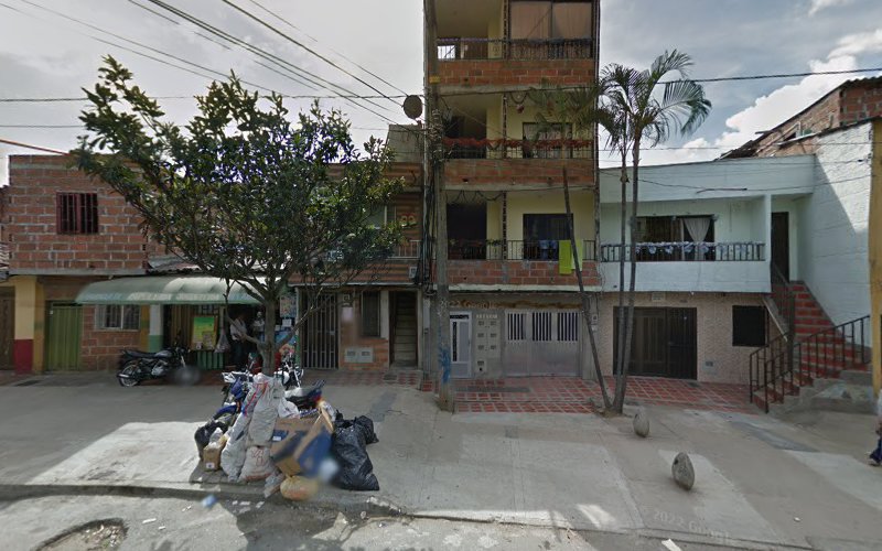 Ferretería y Depósito J.H. - Ferretería en Medellín