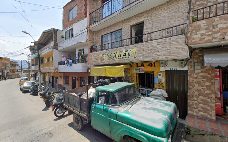 Ferreteria Y Deposito La 41 - Ferretería en Medellín