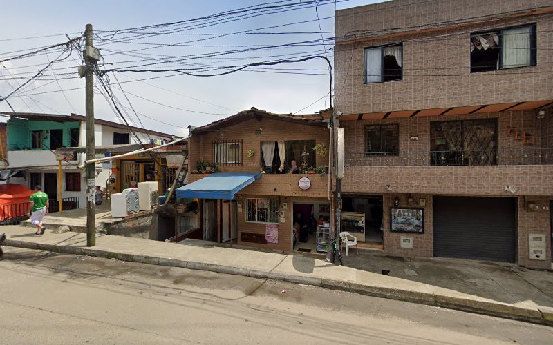 Ferreteria y eléctricos - Ferretería en Medellín