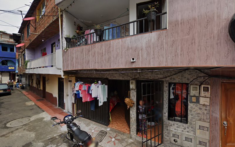 Ferreteria Y Llaves Moravia - Ferretería en Medellín