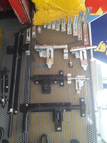 FERRETERIA Y TORNILLOS LA 60 - Ferretería en Medellín