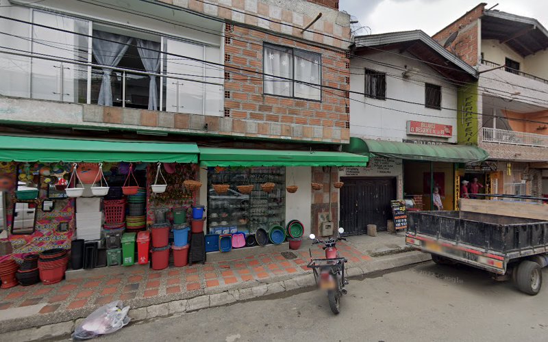 FERRETERIA ZZ - Ferretería en Medellín