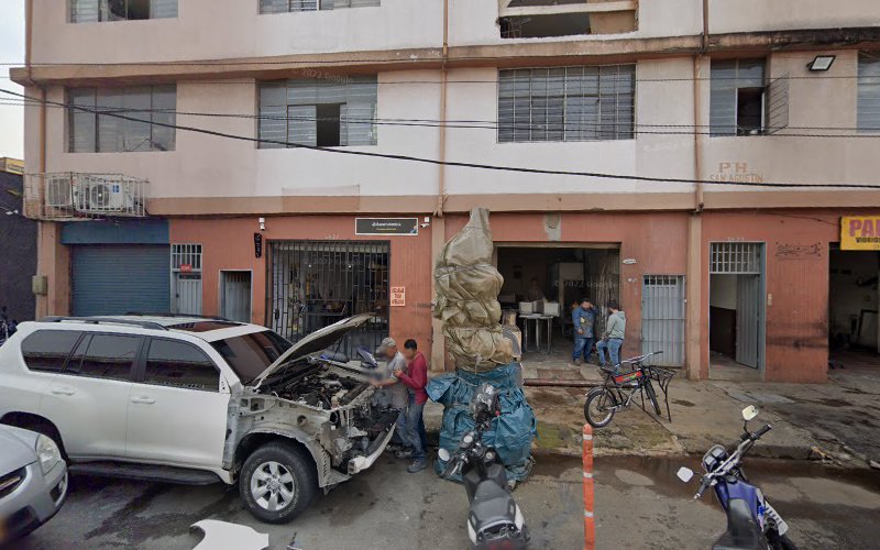 LUCASA PINTURAS - Ferretería en Medellín