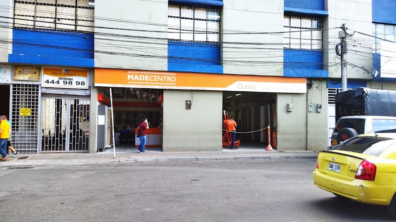 Madecentro Outlet Medellín - Establecimiento de venta de madera en Medellín