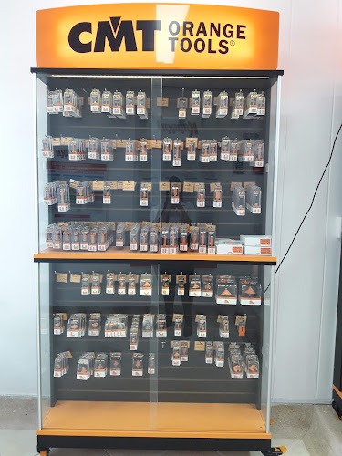 SALAZAR VELEZ KARIKA SAS - Tienda de herramientas en Medellín