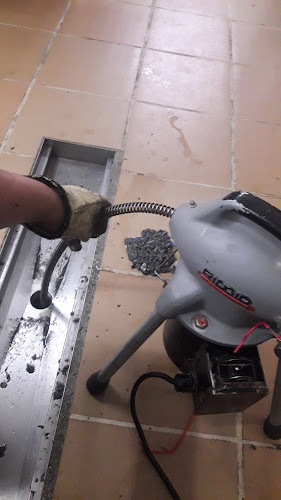 Técnicos plomeros tecniplom - Tienda de artículos de fontanería en Medellín