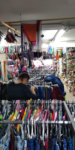 Vidrios y Ferretería el playón - Ferretería en Medellín