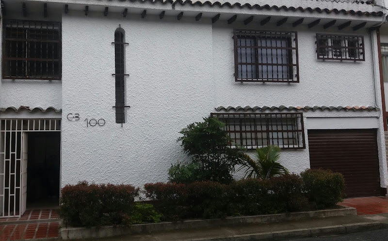 CASA HOTEL SANTA ANA - Hotel en Medellín