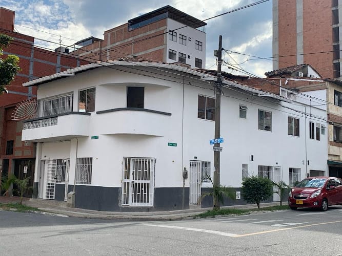 Hostal CasaBlanca - Hotel en Medellín