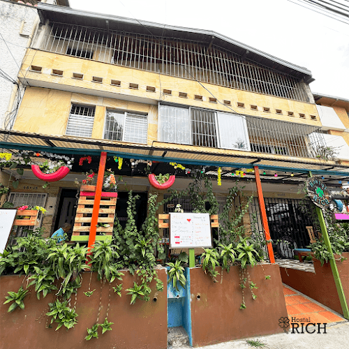 Hostal Rich Medellín - Bed &#038; Breakfast en Medellín