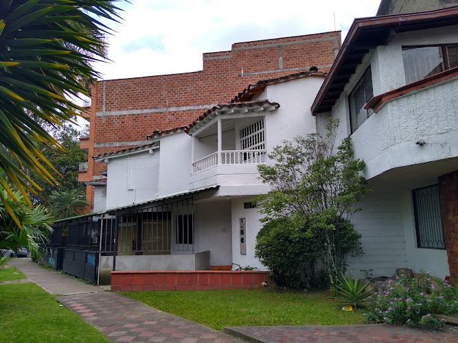 HOTEL PALMAS DEL ESTADIO 2 - Albergue en Medellín
