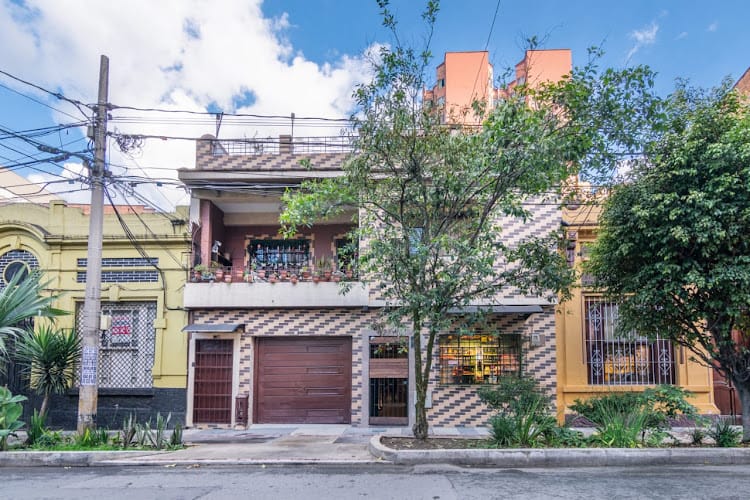 La GrutaColiving - Alojamiento con servicio en Medellín